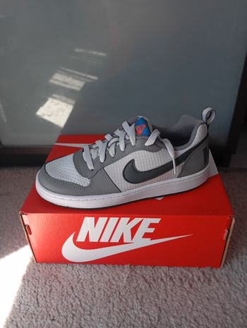 Nike court gris/noir