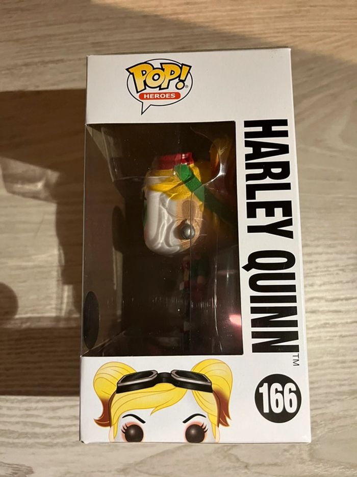 Funko Pop Harley Quinn Christmas - Batman - photo numéro 2