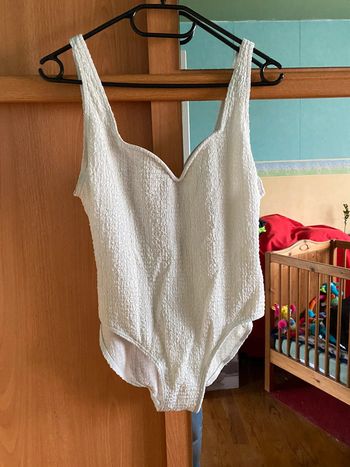 Maillot de bain couleur crème