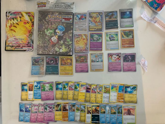 Carte pokemon + classeur