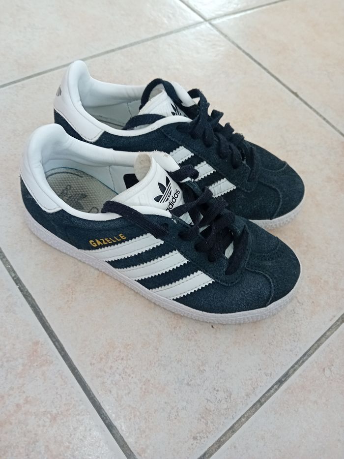 Chaussure Adidas t.30