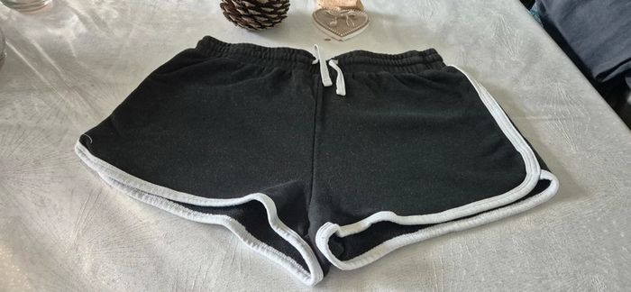 Short kiabi taille S