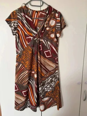 Robe fluide taille 36 état neuf