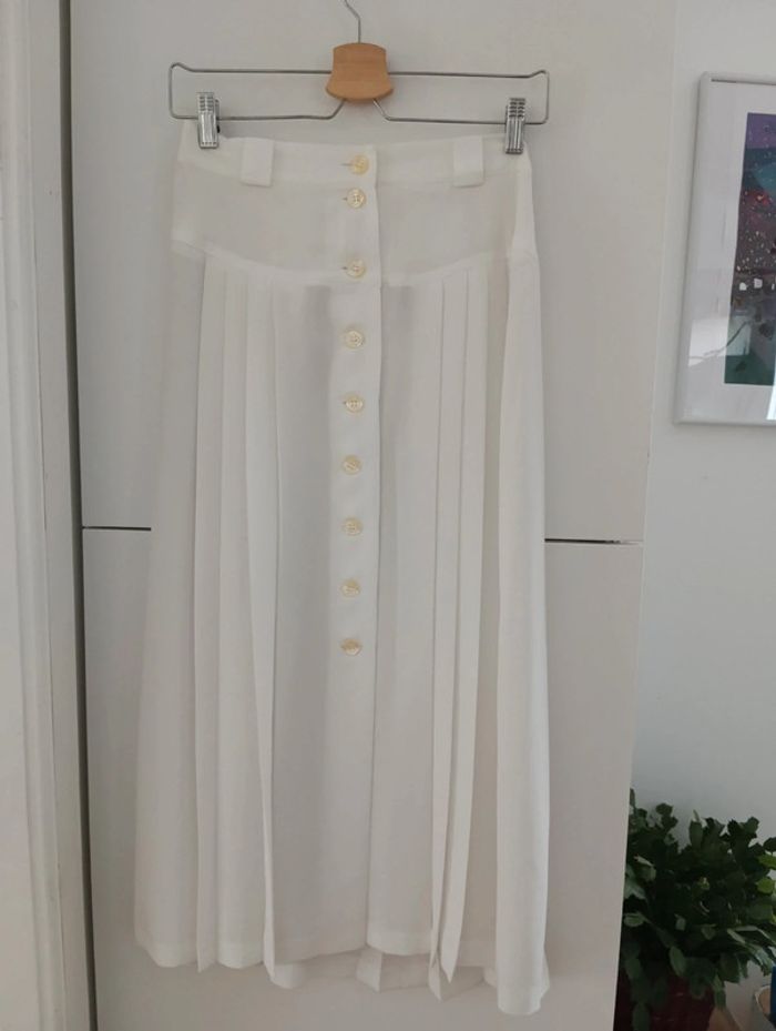 Jupe blanche Boutonnée mi longue Gérard Darel taille 42