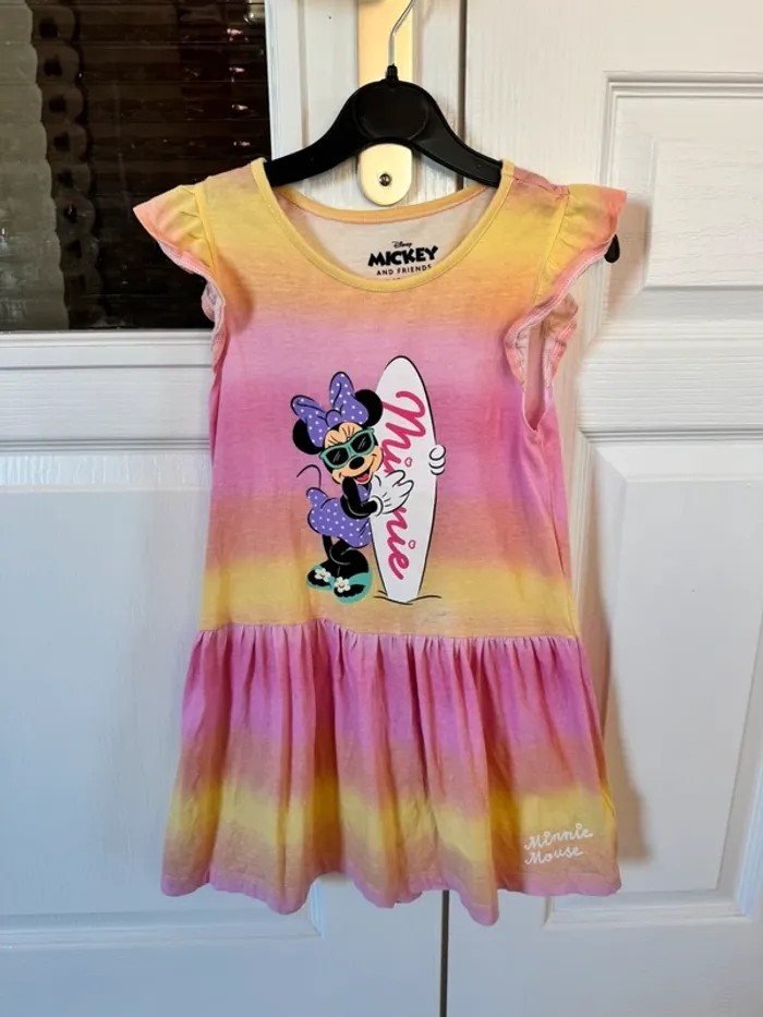 Robe bicolore Minnie taille 6-7 ans