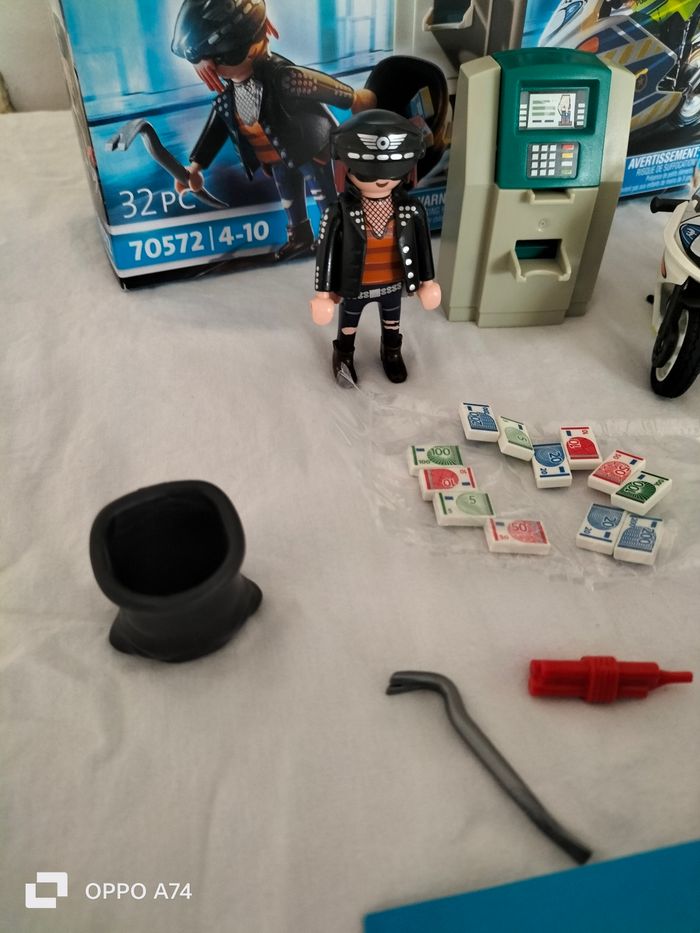 Playmobil 🖤 Policier à moto et voleur - photo numéro 3