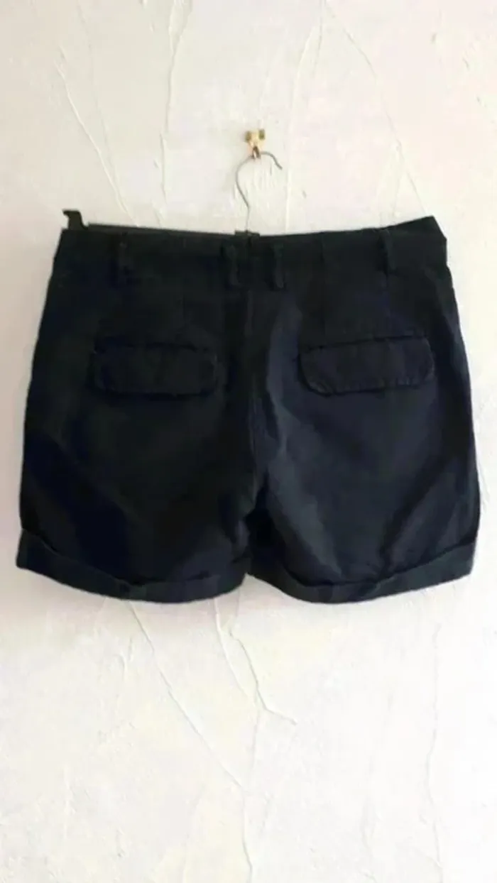 Short court noir Taille 36 - photo numéro 4