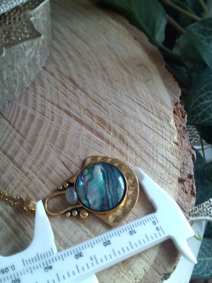 Collier pendentif abalone et labradorite - photo numéro 2