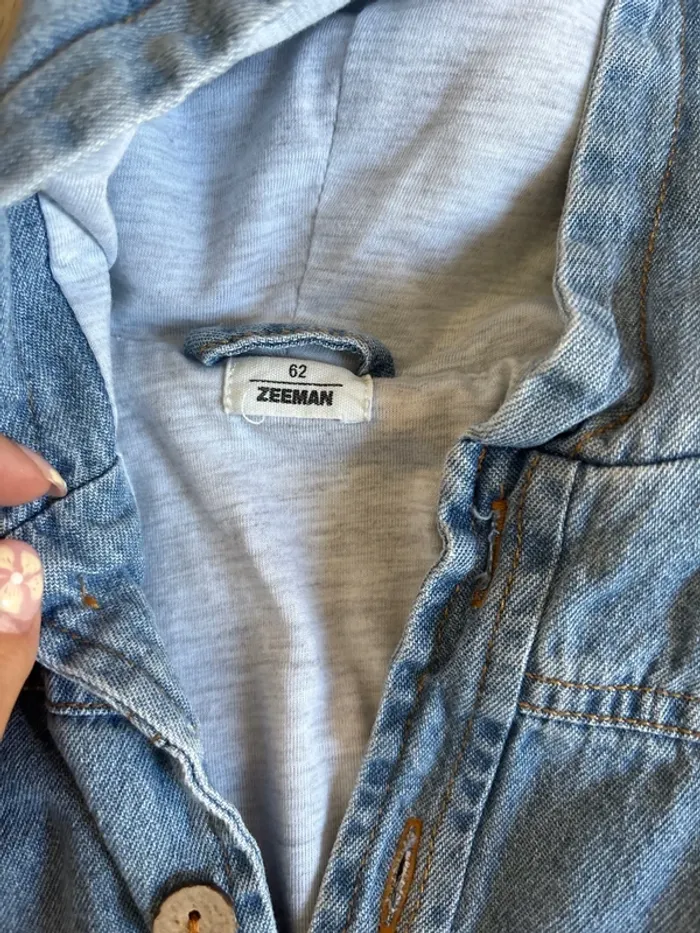Veste 3 mois en jean - photo numéro 2