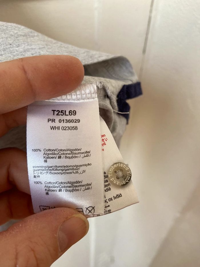 Polo Timberland neuf gris taille 14 ans - photo numéro 7