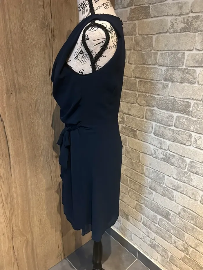 Robe fluide bleu nuit taille 36 - photo numéro 2
