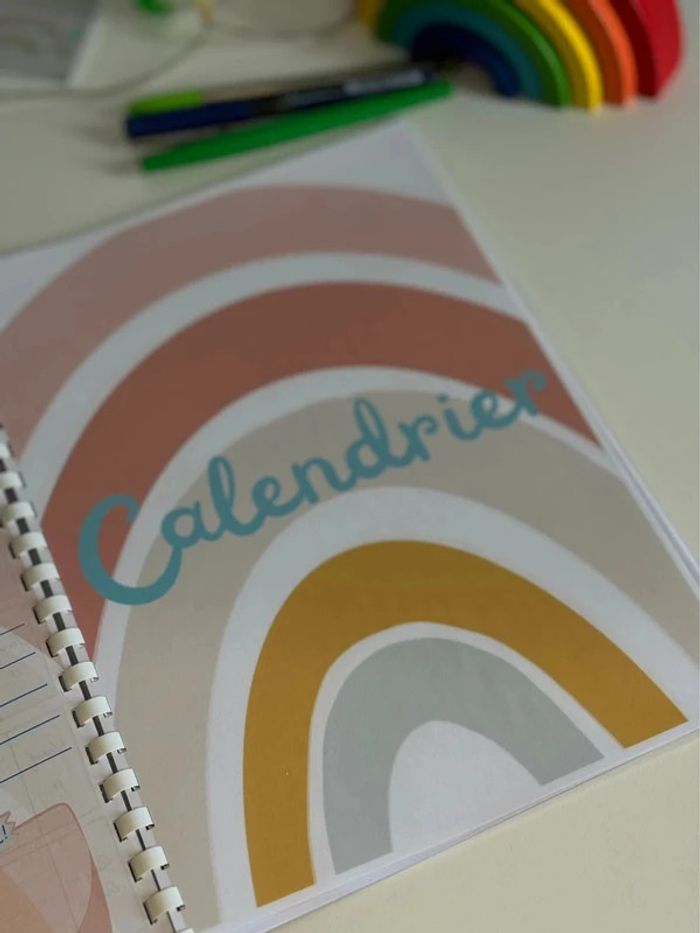 Cahier spirale reliée Agenda Scolaire 2024 2025 - photo numéro 2