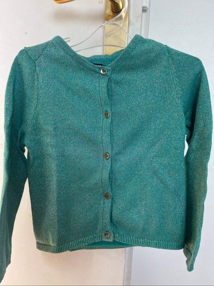 Gilet Kiabi vert à  paillettes