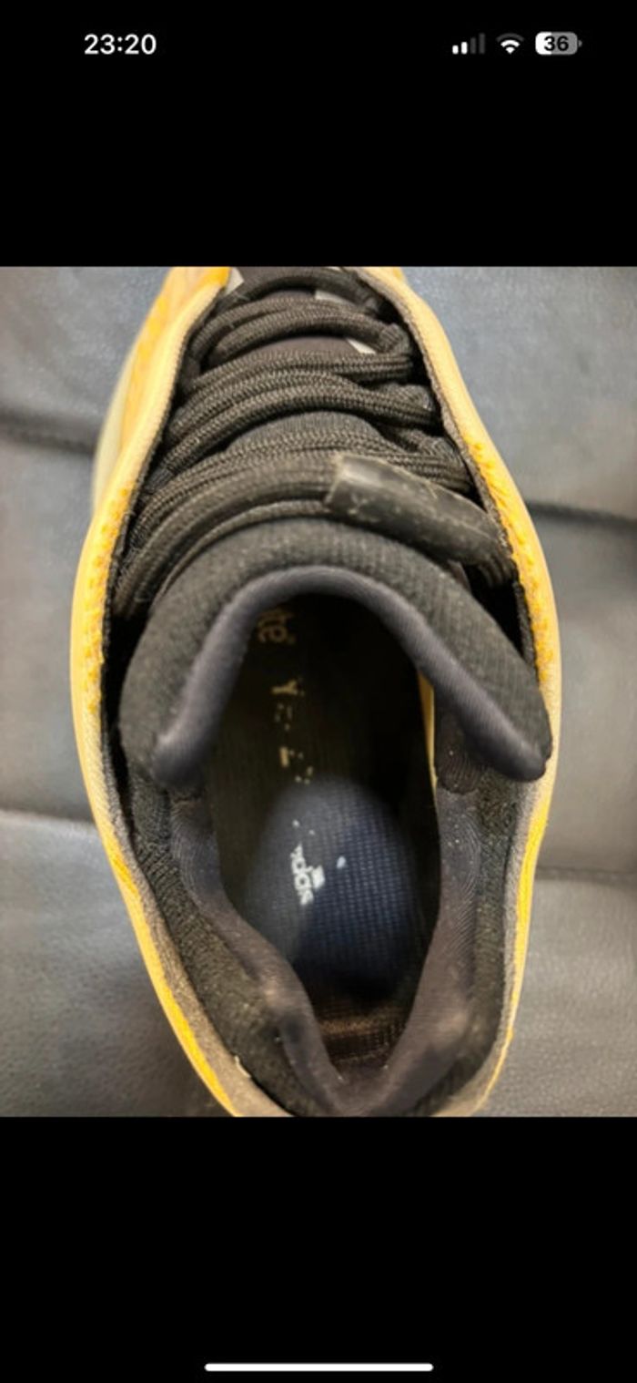 adidas Yeezy 700 V3 dans le coloris rare “Monsaf” - photo numéro 10