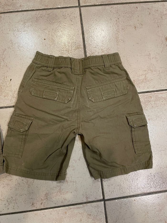Lot de 2 shorts taille 6ans - photo numéro 8