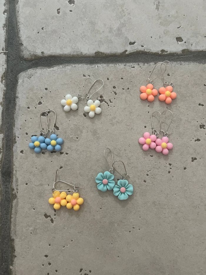 lot de 6 paires de boucles d’oreilles , fleurs