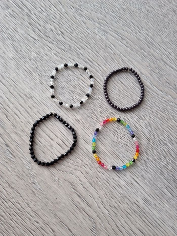 Lot de 4 bracelets