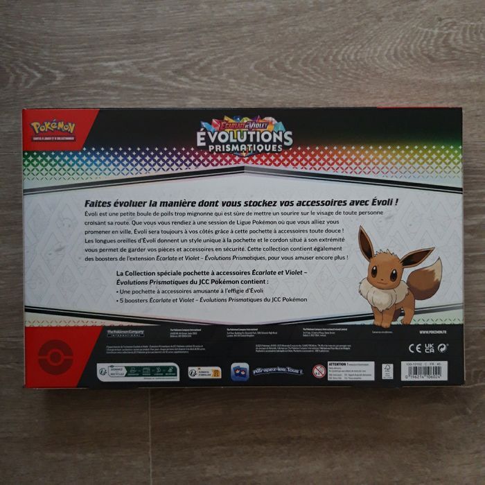 Coffret Pokémon Évolutions Prismatiques Collection Pochette à Accessoires NEUF - photo numéro 2