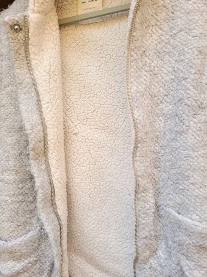 Manteau à capuche en Alpaga, Zara collection hiver, chaud, gris clair et crème, tout doux, 10 ans - photo numéro 7