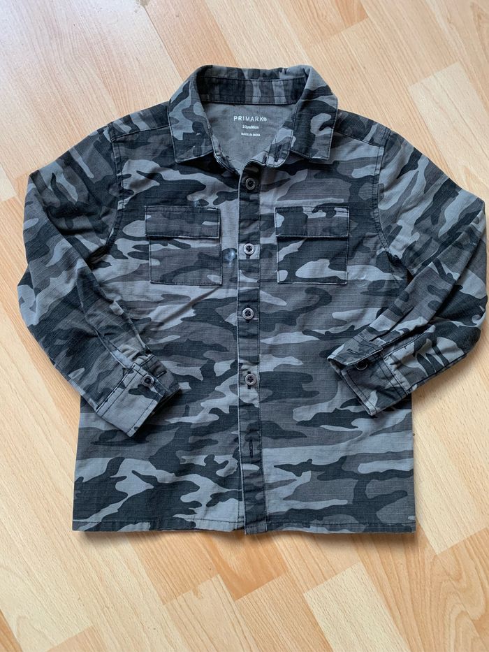 Chemise militaire Primark taille 2/3