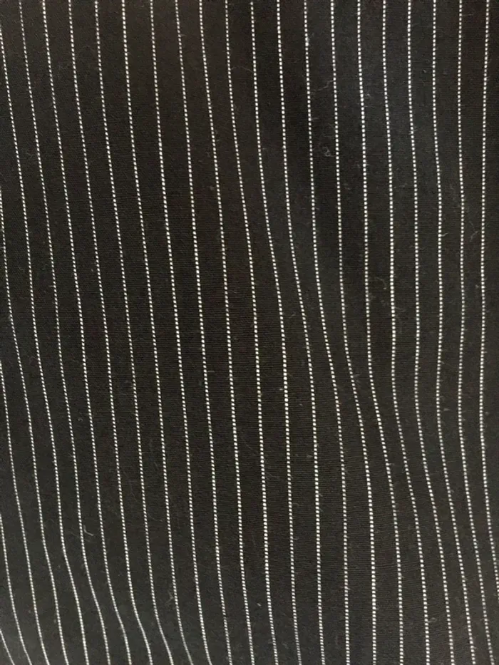 Chemise noire avec rayures blanches - photo numéro 2