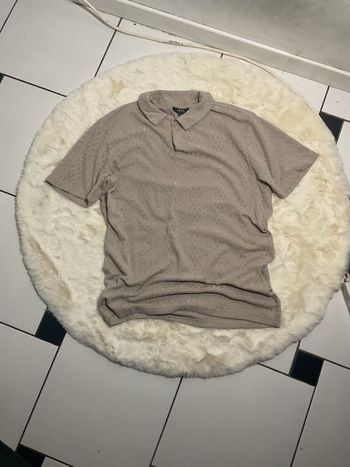 Haut beige manches longues motif texturé taille : M très bon état 