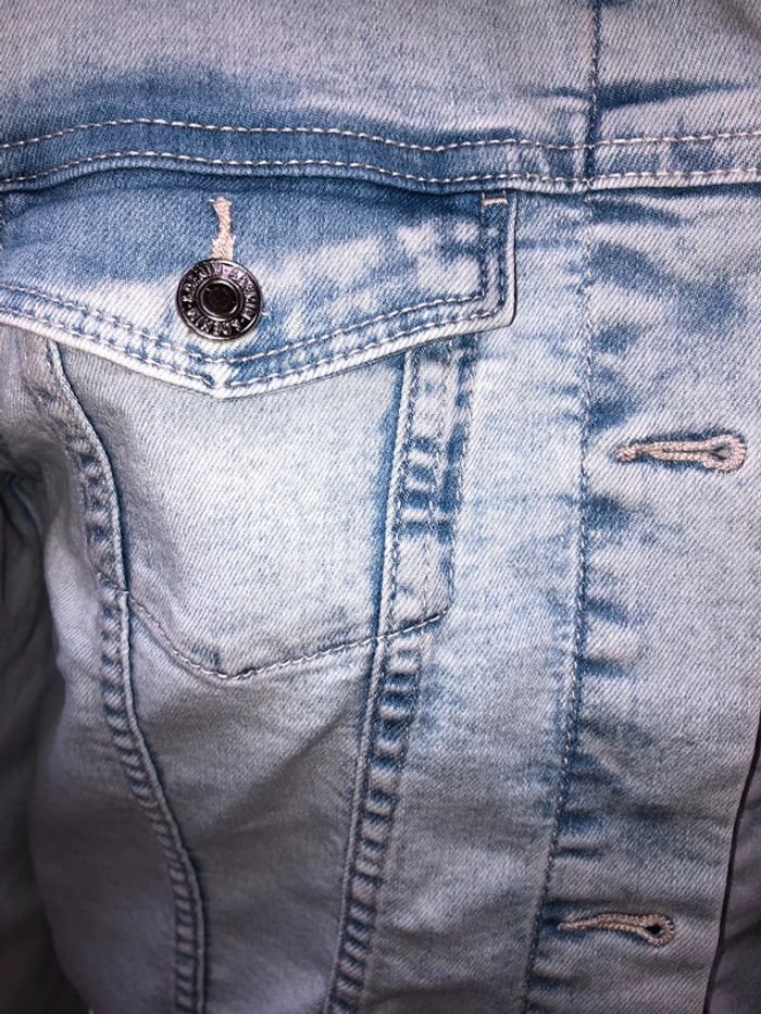 Veste en jean#taille courte#12/13 ans#taille S - photo numéro 4