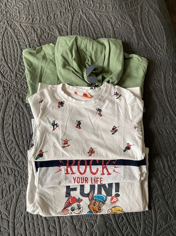 Lot de 4 t-shirts longue manche 🌸 6ans