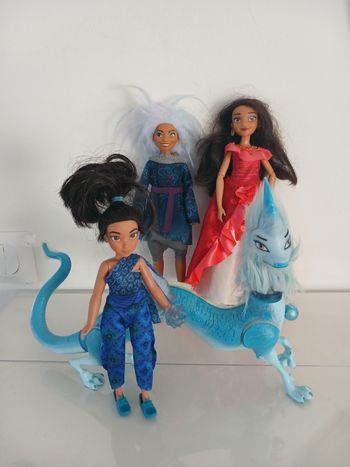 Lot de Poupées Disney & Dragon Sisu Articulé (Sons et Lumières)