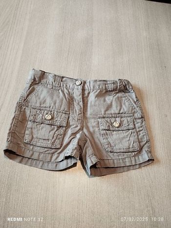 Short gris