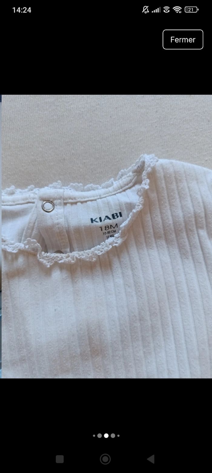 Lot bodys blancs Kiabi 24 mois - photo numéro 6