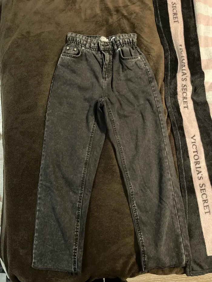 Jean noir bershka