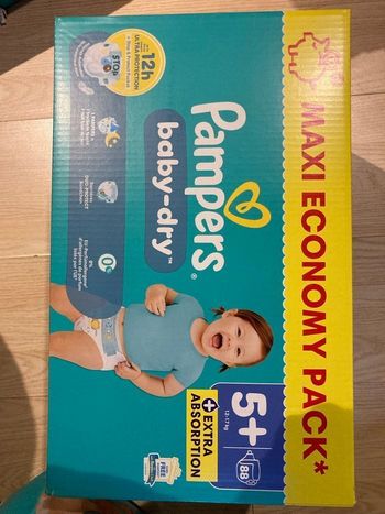 Maxi Pack de 88 couches Pampers baby dry taille 5+