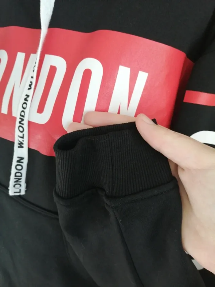 Sweat à capuche noir avec numéro manches et lien / jennyfer / (M) - photo numéro 7