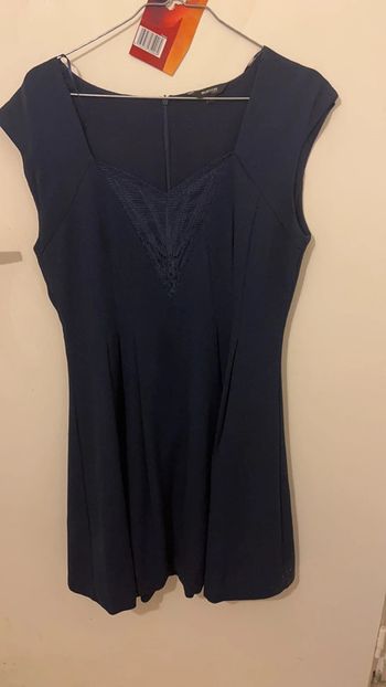 Robe bleue marine burton dentelle 40