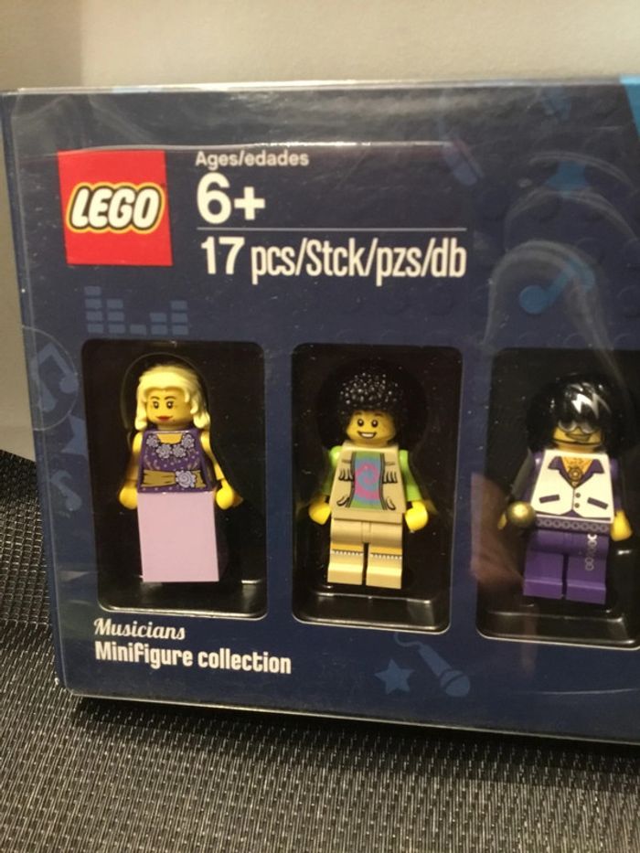 Lego officiel coffret Musiciens 4 minifigures mini figurines collection édition limitée Toysrus - photo numéro 2