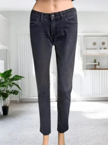 Jean Wrangler ,coupe slim ,taille basse , stretch
