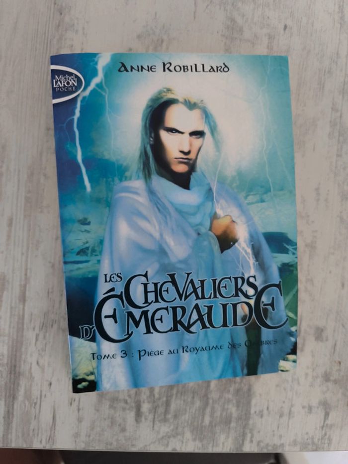 Les chevaliers d'Émeraude. Tome 3. Piège au royaume des ombres