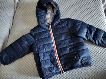 Doudoune bleu marine mi saison de chez Okaïdi en 18 mois 