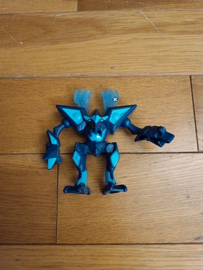 3 figurines monstres robots McDonald's articulés 2013 - photo numéro 2