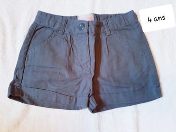 Short lisa rose 4 ans