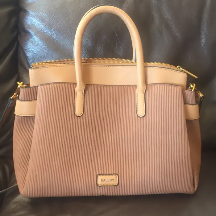 Sac à main marron avec bandoulière Dalery