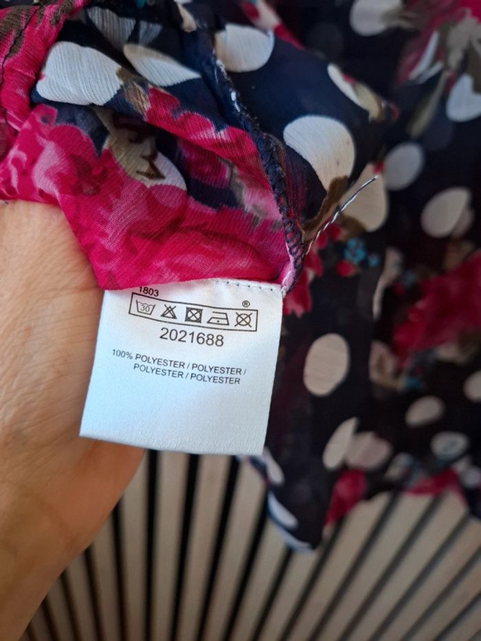 Haut blouse fluide fleurie bleu marine ,rose et blanc.T46 - photo numéro 11