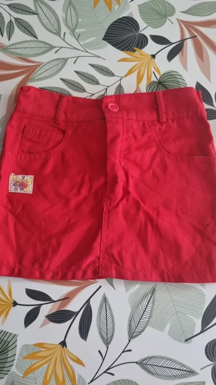 Jupe rouge taille 3 ans printemps - photo numéro 2