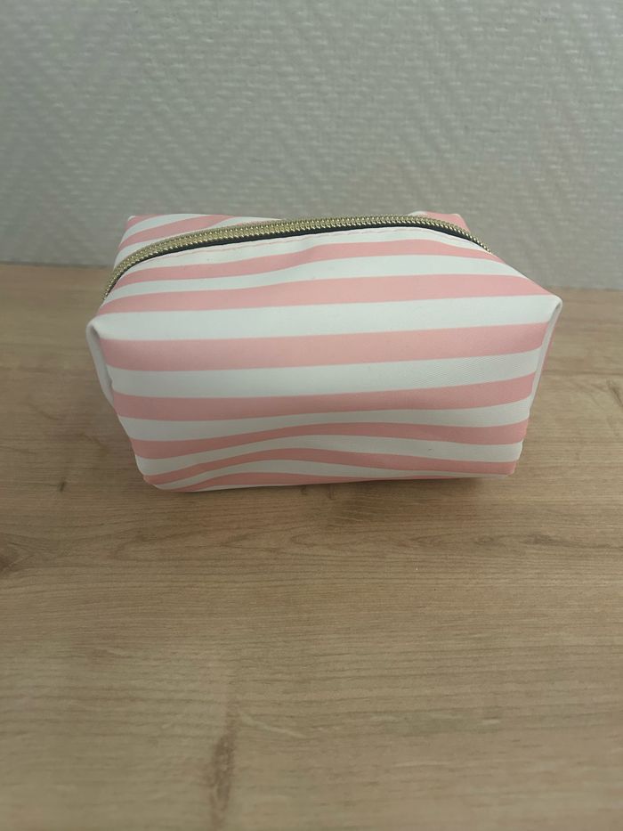 Trousse de toilette - photo numéro 8