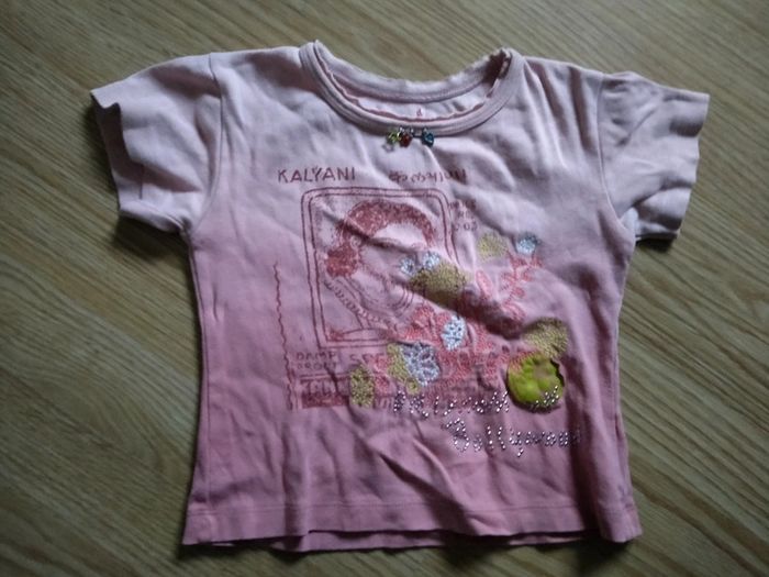 T shirt rose.
Filles. Taille 4 ans - photo numéro 2