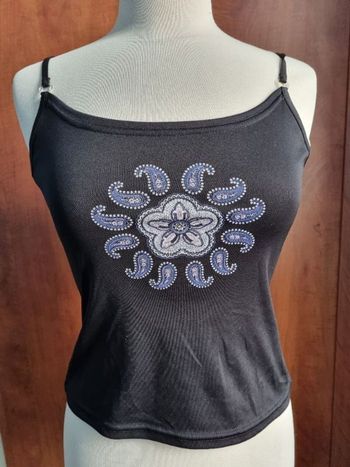 Débardeur court à bretelles noir avec rosace taille S