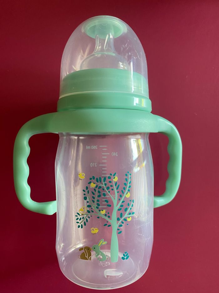 Biberon plastique