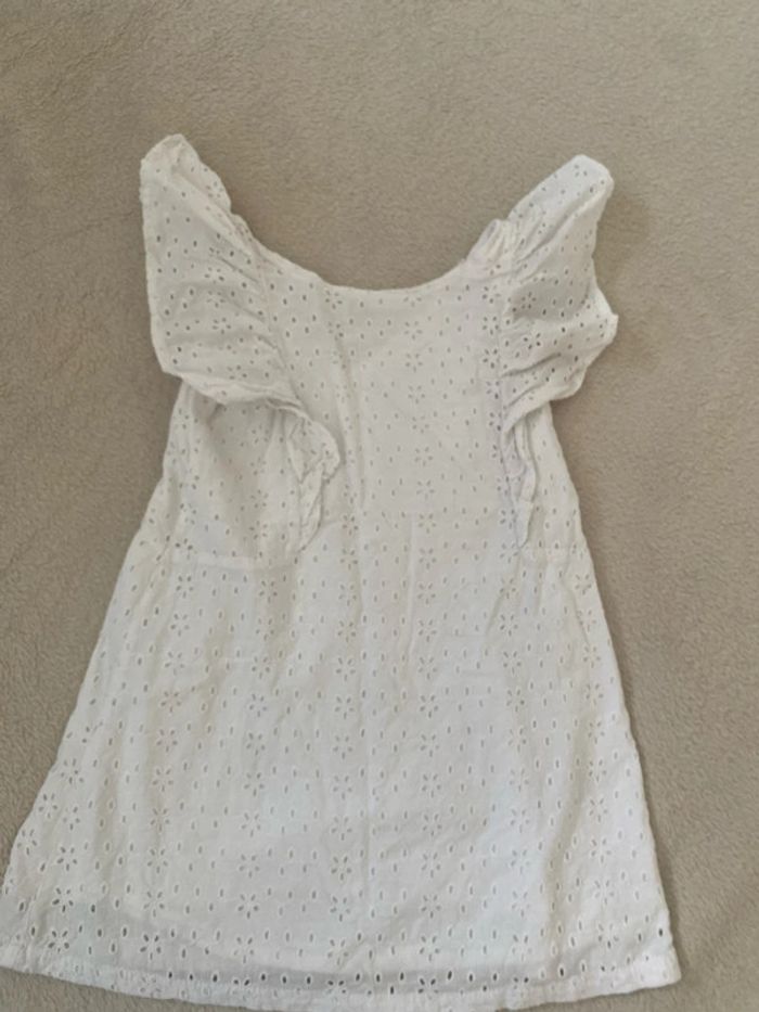 Robe dentelle dos nue 5 ans - photo numéro 2