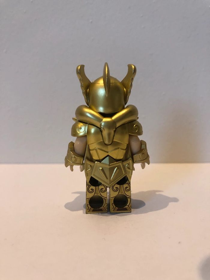 Figurine type lego Chevalier du Bélier. Les chevaliers du zodiaque. Saint Seiya - photo numéro 3